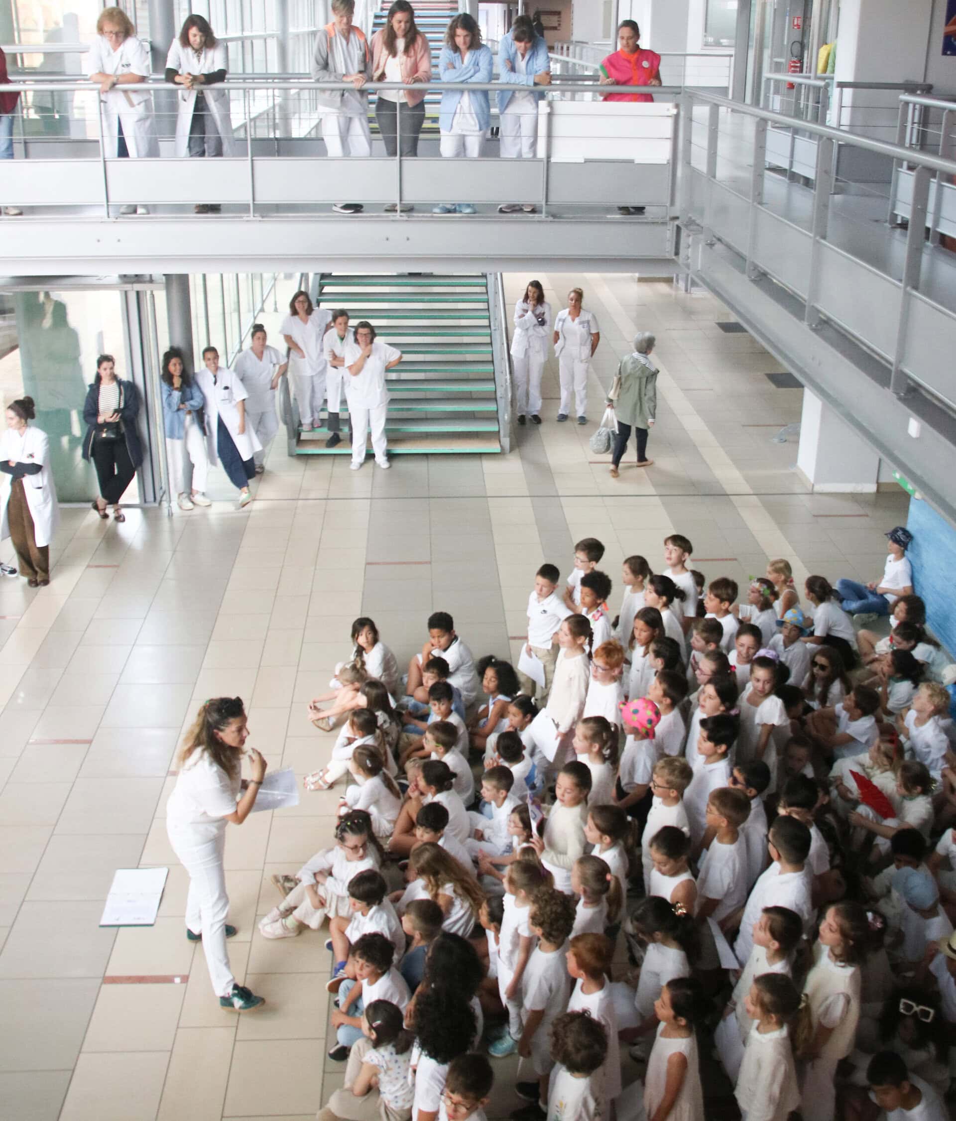 La chorale de l’école Maurice OHANA en représentation au CHCB